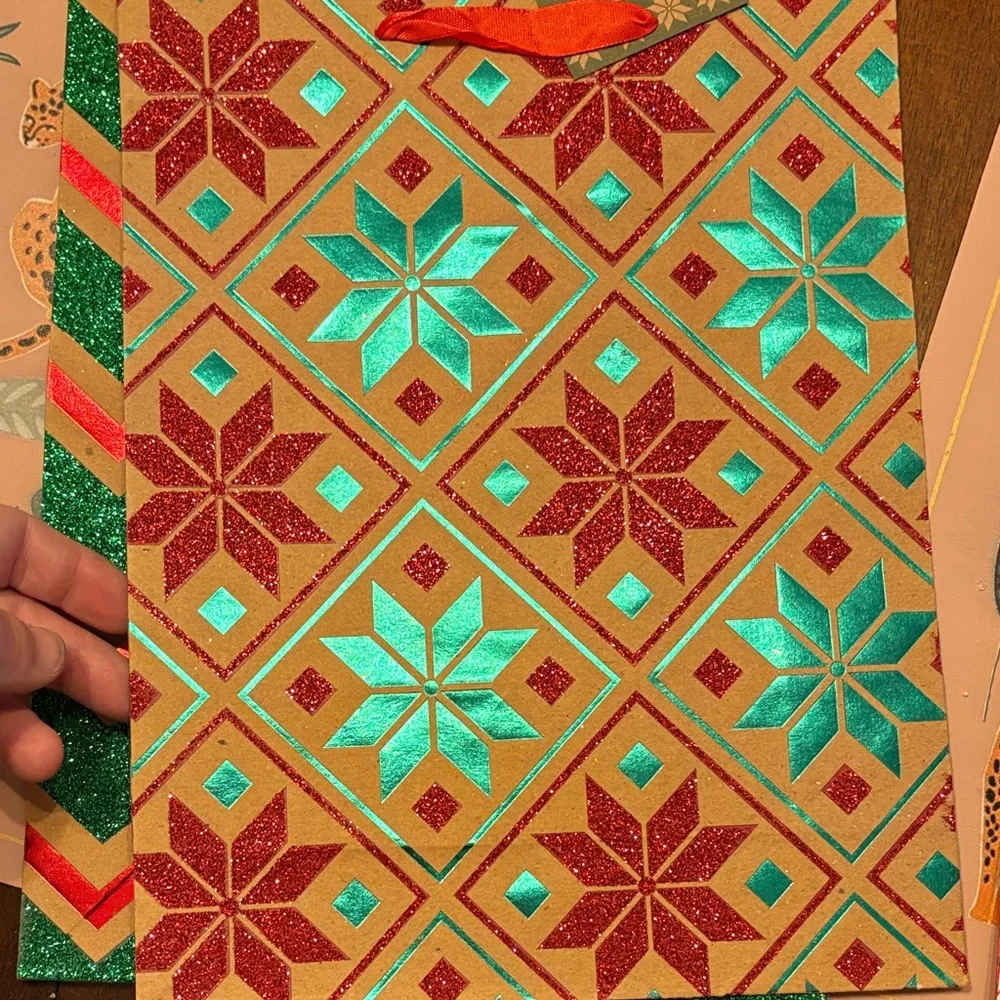Festive Holiday Gift Wrap Set and Decor NWT!